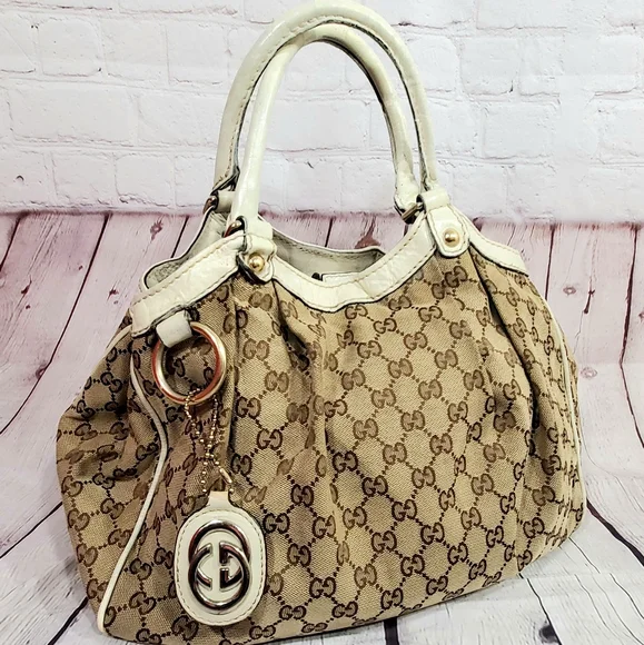 GUCCI GG SIGNATURE SUKEY HOBO BAG - Picture 2 of 15
